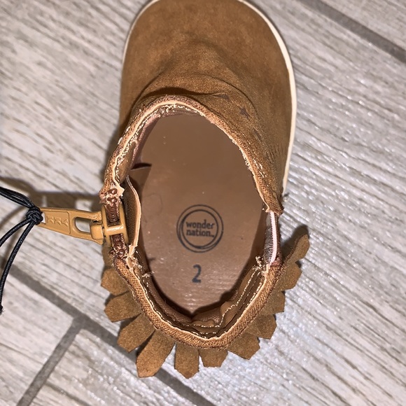 (Baby) New Wonder Nation Moccasin Boots with Side Zipper - Picture 7 of 8